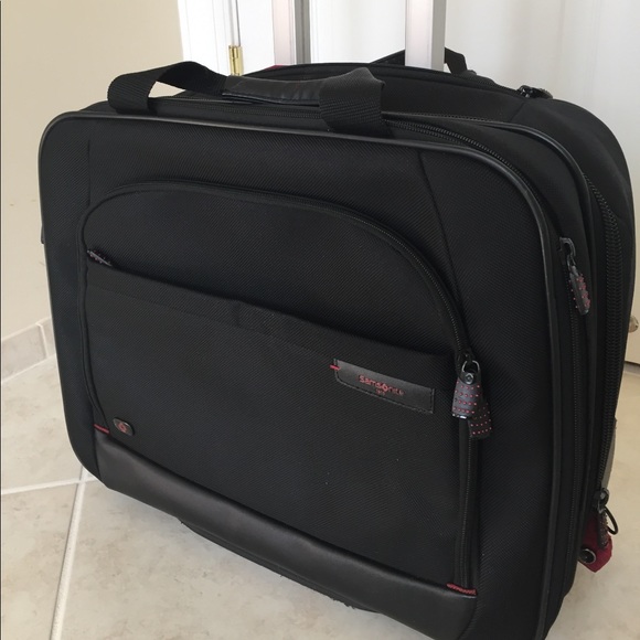 samsonite laptop bag wheels